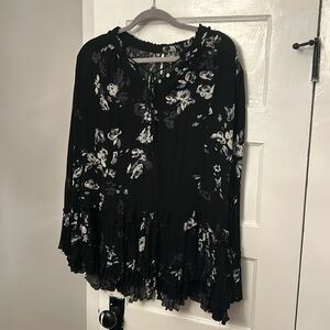 Free people long sleeve top